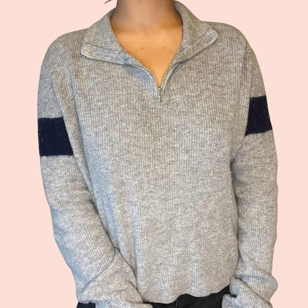 Brandy Melville Gray and Navy Quarter Zip